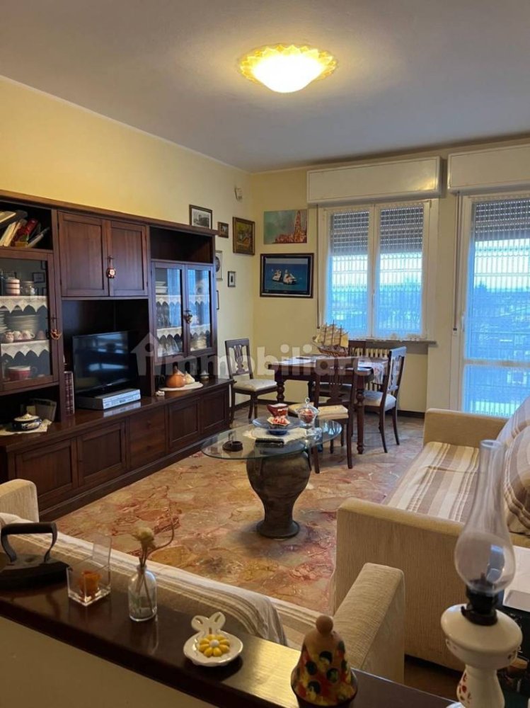 2 bedrooms Apartment in Parma, Italy No. 223519