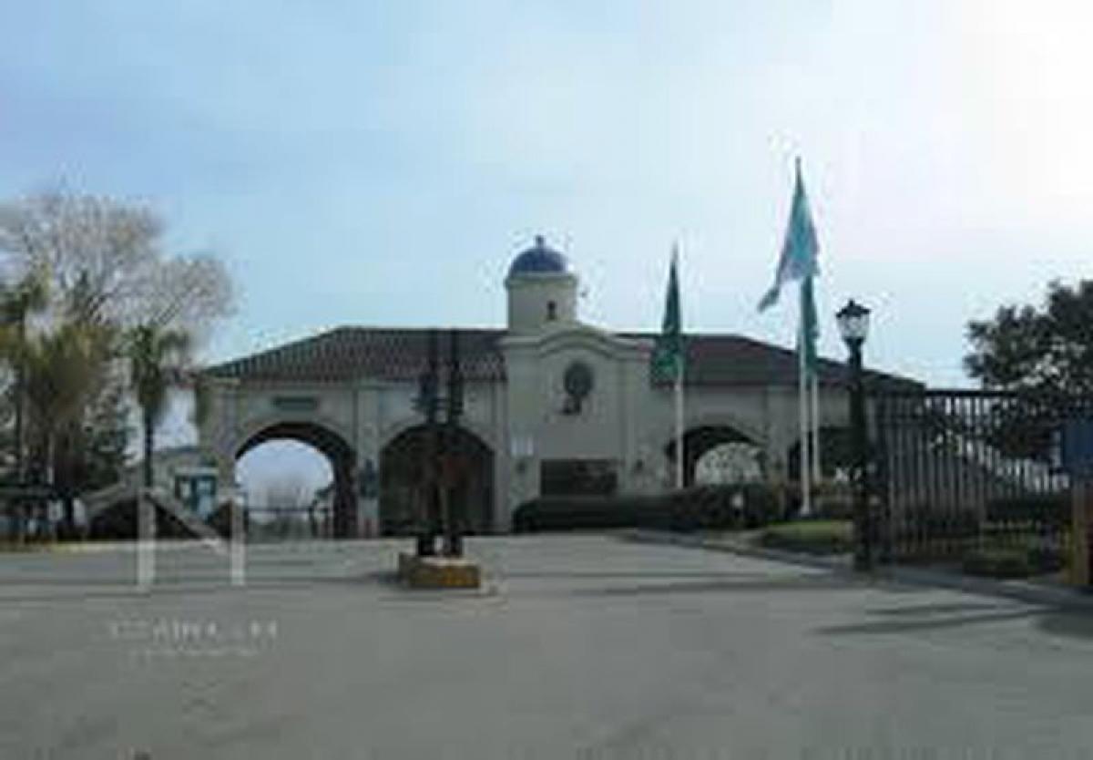  Land in Tigre, Argentina No. 121338