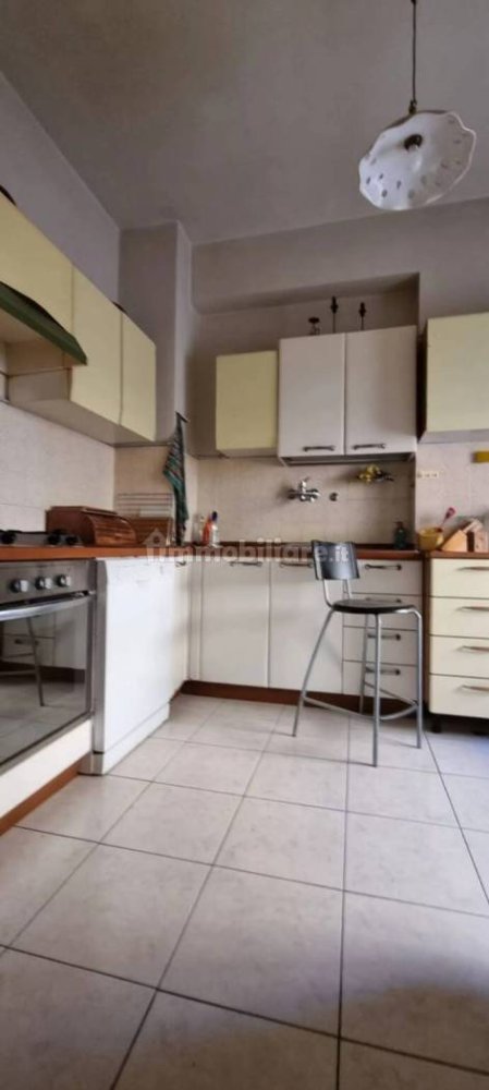 6 bedrooms Apartment in Perugia, Italy No. 357445