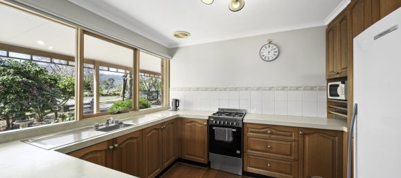 Casa de 5 dormitorios en The Basin, Australia No. 127 8