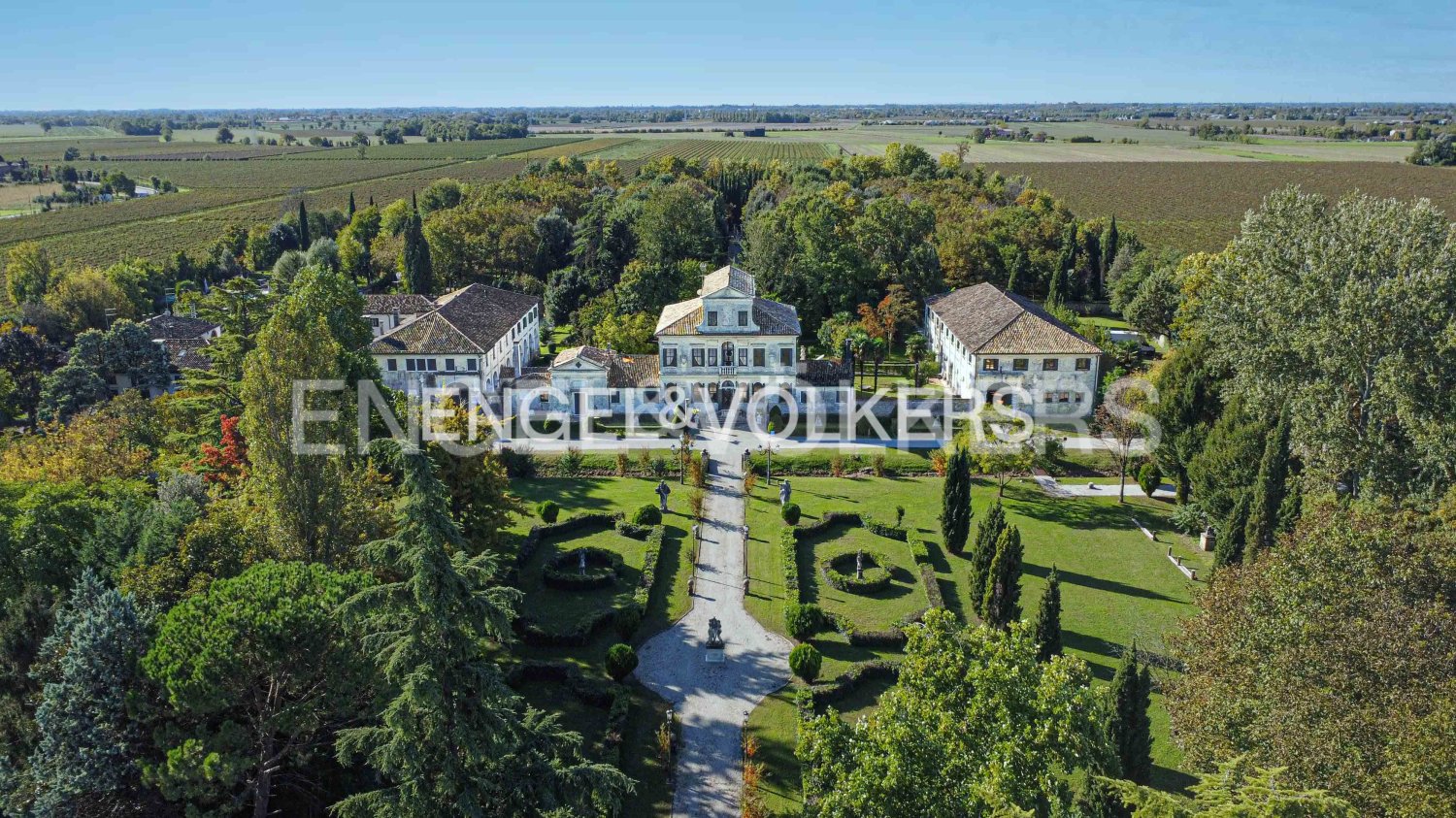 34 bedrooms Villa in San Biagio di Callalta, Italy No. 127368