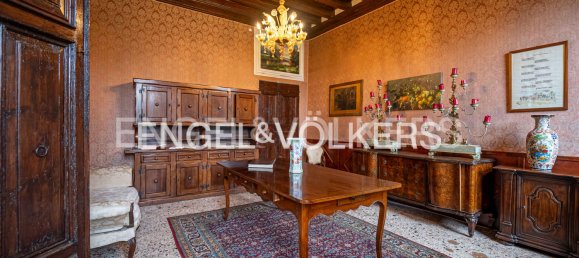 34 bedrooms Villa in San Biagio di Callalta, Italy No. 127368 10