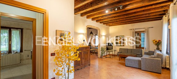 34 bedrooms Villa in San Biagio di Callalta, Italy No. 127368 36