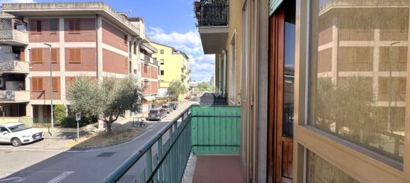 4 rooms Apartment in Montemurlo, Italy No. 268028 9