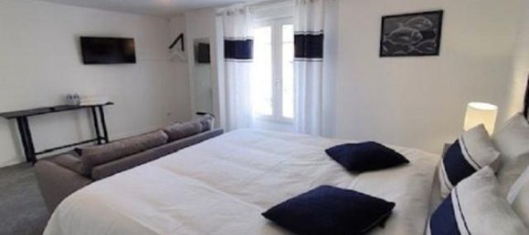 8 bedrooms House in Josselin, France No. 55237 7