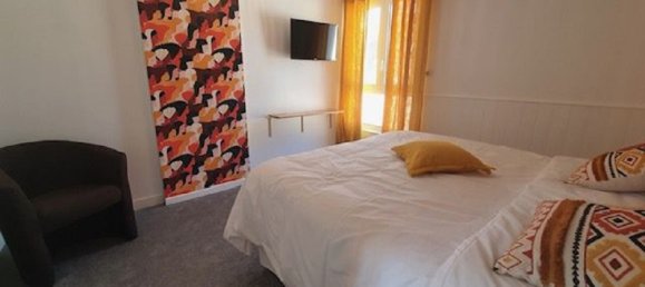 8 bedrooms House in Josselin, France No. 55237 15