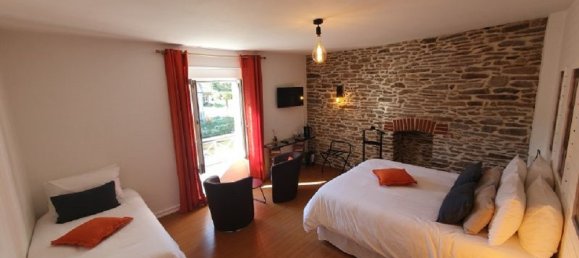 8 bedrooms House in Josselin, France No. 55237 6