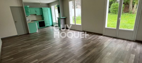 3 bedrooms House in Chateaudun, France No. 259437 2