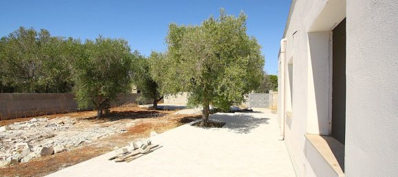 2 Schlafzimmer Villa in Ugento, Italy, Nr. 332781 24