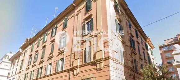 8 chambres Appartement à Rome, Italy No. 379512 3