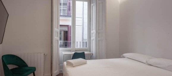 5 bedrooms Apartment in Madrid, Spain No. 27722 6