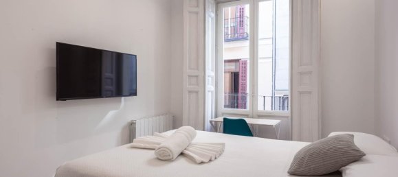 5 bedrooms Apartment in Madrid, Spain No. 27722 15