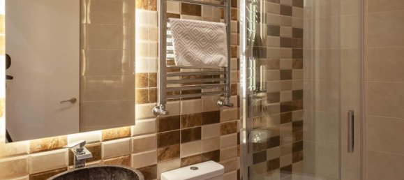 5 bedrooms Apartment in Madrid, Spain No. 27722 24