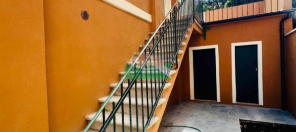 3 bedrooms House in Ravenna, Italy No. 327590 2