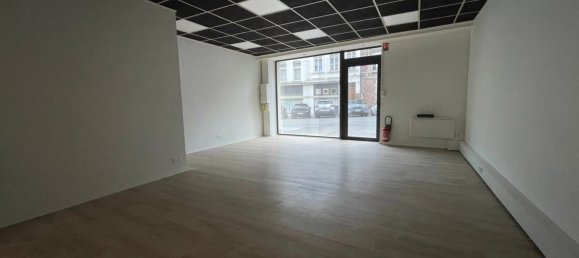 Propriété commerciale à Saint-Quentin, France 68m² No. 92576 3