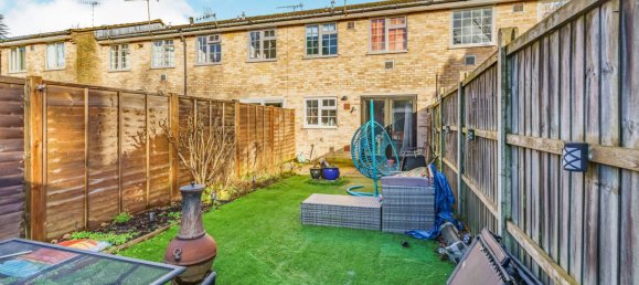 3 Schlafzimmer Haus in Horley, United Kingdom, Nr. 2196 12