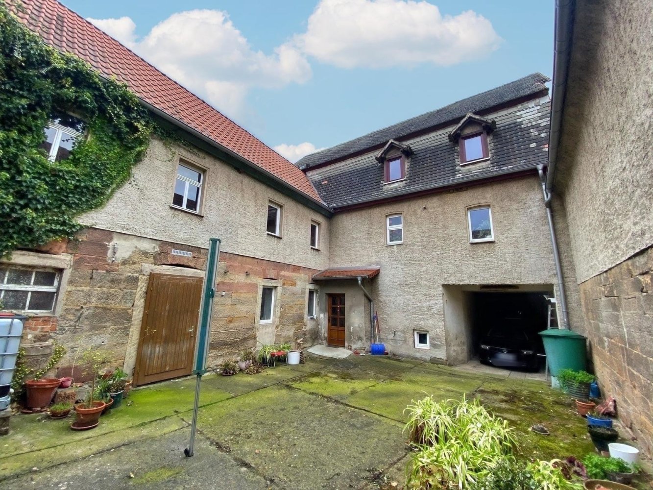 8 rooms Townhouse in Burgenlandkreis, Germany No. 57095