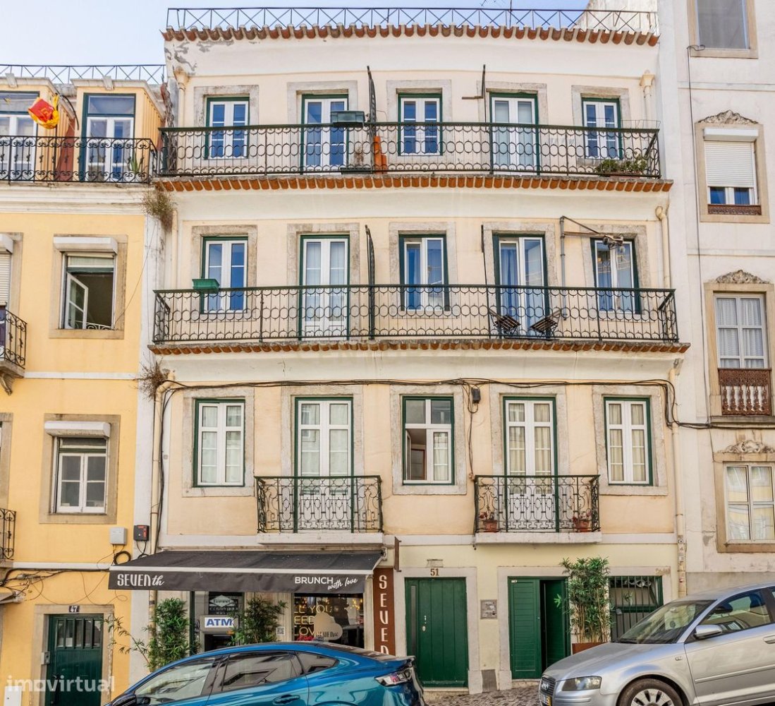 3 bedrooms Duplex in Lisbon, Portugal No. 242646