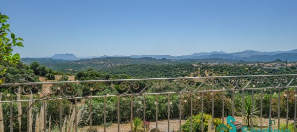 5 bedrooms Villa in Telti, Italy No. 340773 10