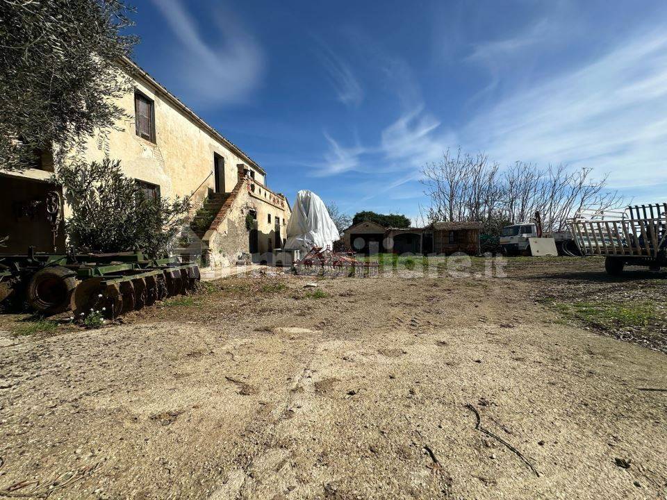 3 Schlafzimmer Haus in Mosciano Sant'Angelo, Italy, Nr. 149598