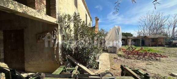 3 Schlafzimmer Haus in Mosciano Sant'Angelo, Italy, Nr. 149598 10