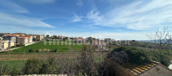 3 Schlafzimmer Haus in Mosciano Sant'Angelo, Italy, Nr. 149598 24