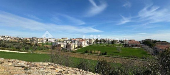 3 Schlafzimmer Haus in Mosciano Sant'Angelo, Italy, Nr. 149598 12