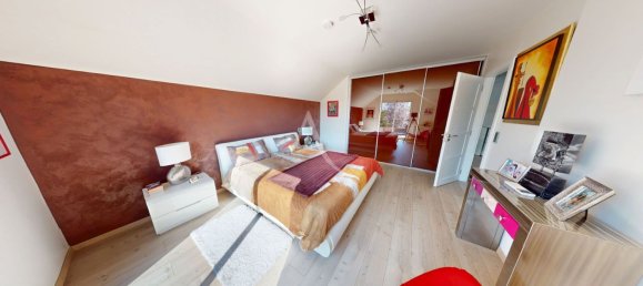 3 bedrooms House in Pontault-Combault, France No. 122975 12