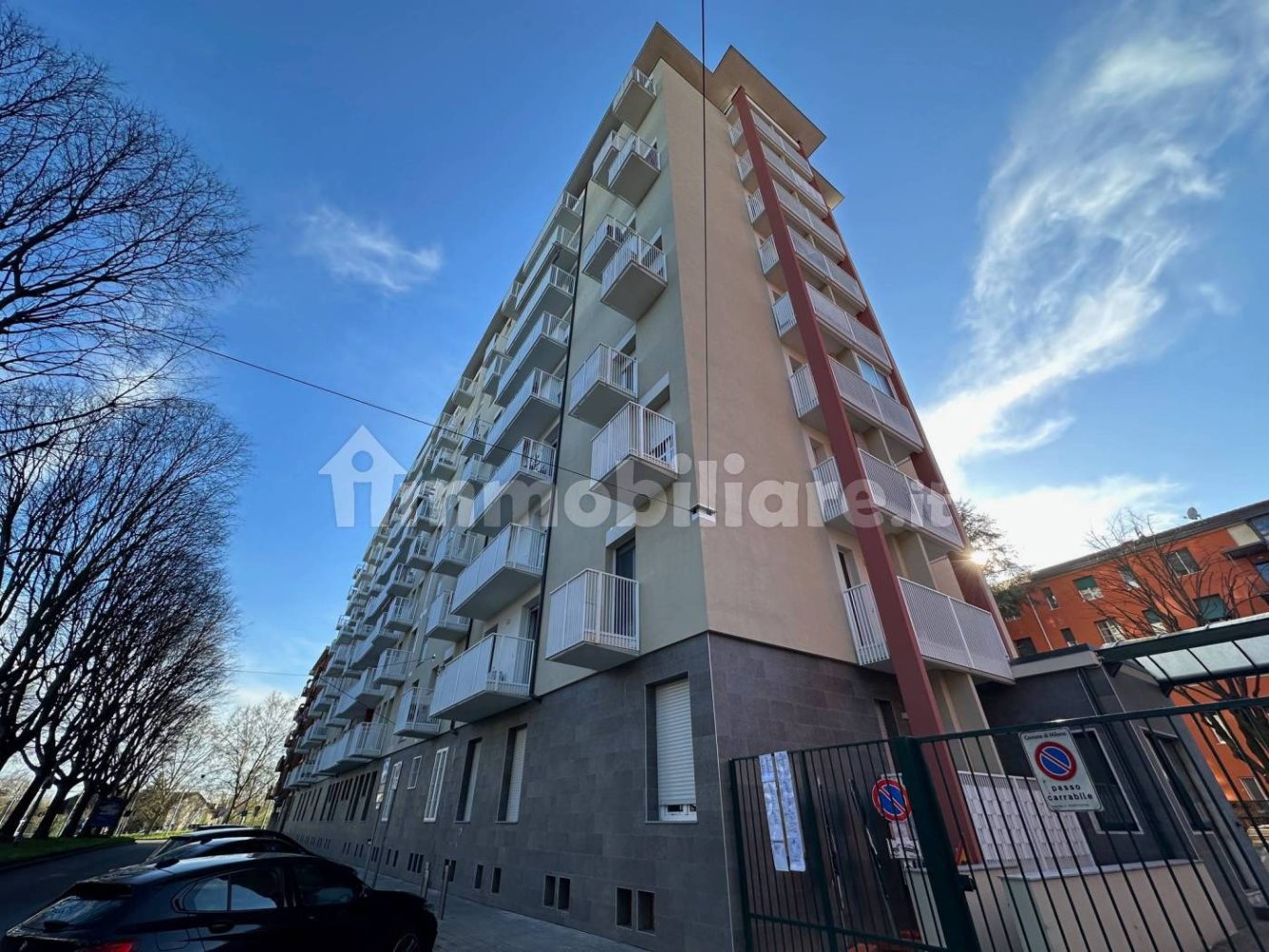 2 bedrooms Apartment in Milan, Italy No. 239623