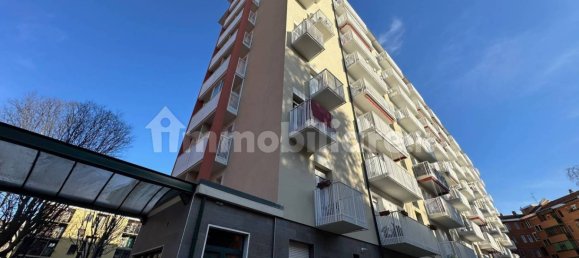 2 bedrooms Apartment in Milan, Italy No. 239623 2