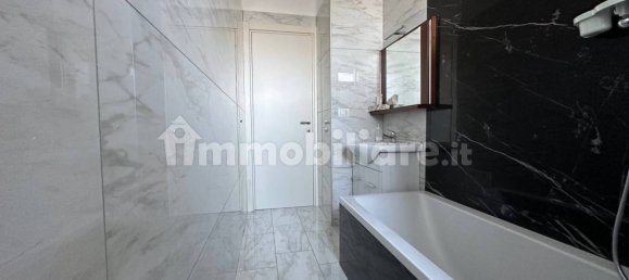 2 bedrooms Apartment in Milan, Italy No. 239623 11
