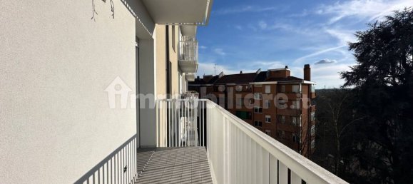 2 bedrooms Apartment in Milan, Italy No. 239623 7