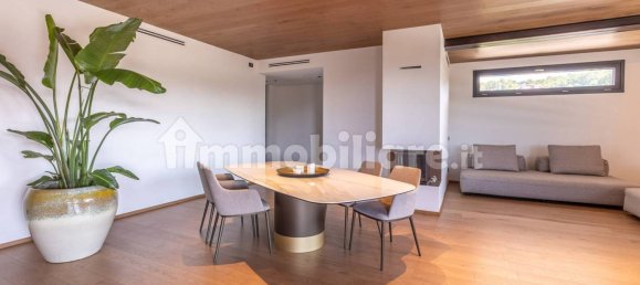 2 bedrooms House in Negrar, Italy No. 322713 2