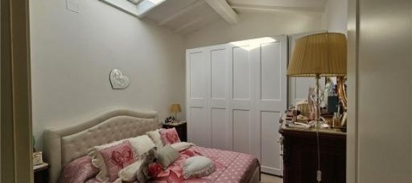 6-salle Appartement à Empoli, Italy No. 33088 3