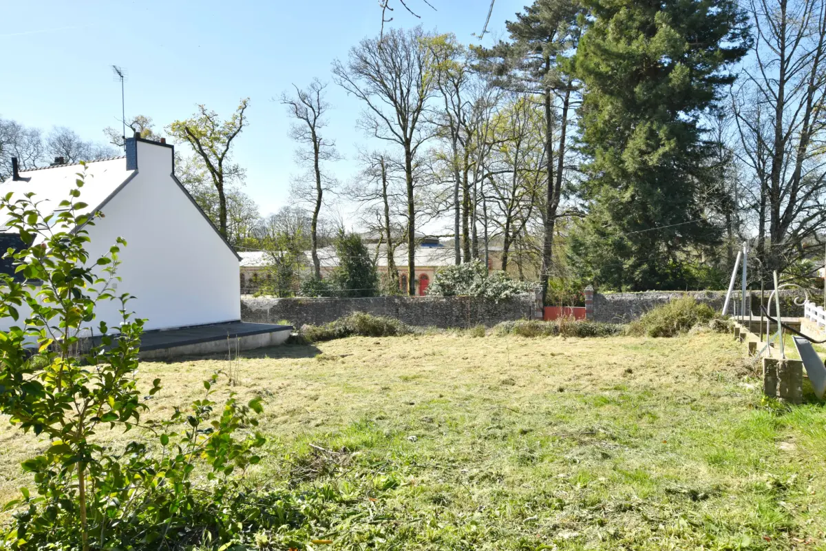 495m² Land in Hennebont, France No. 199661