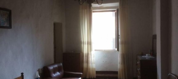 5 rooms Apartment in Radicondoli, Italy No. 196988 15