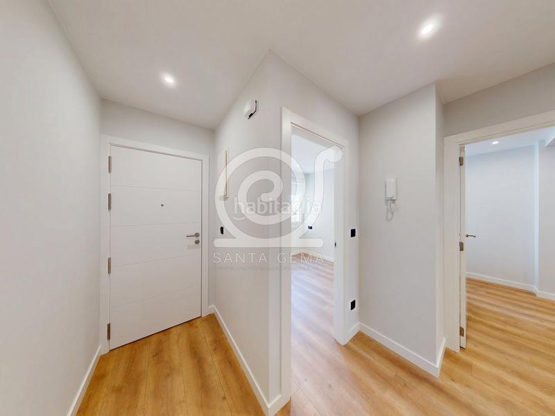 Apartamento de 3 dormitorios en La Coruña, Spain No. 137186