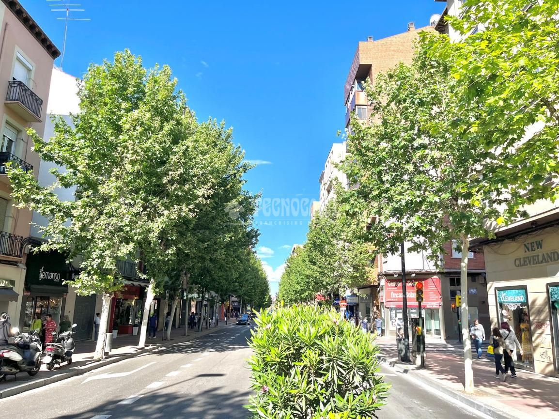 2 Schlafzimmer Penthouse in Zaragoza, Spain, Nr. 210414