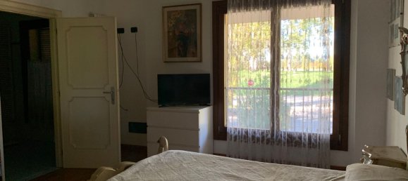 9 rooms Villa in Ferrara, Italy No. 113967 23