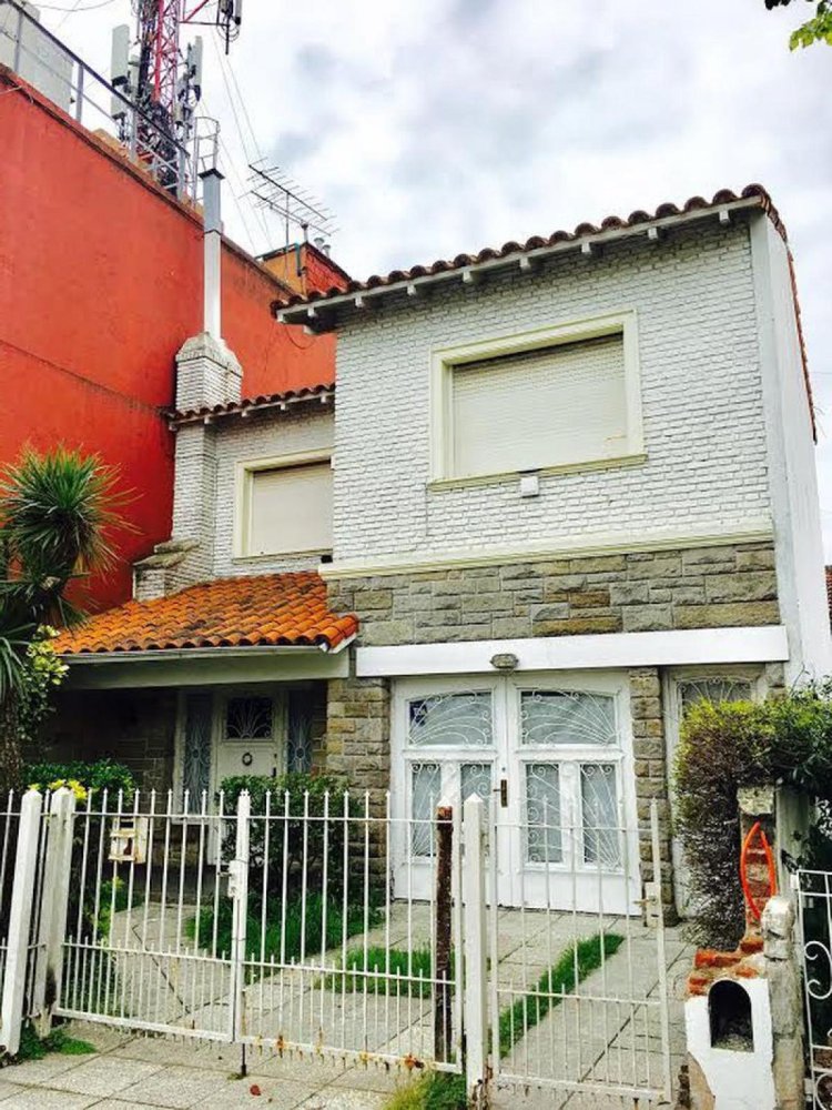 2 غرف نوم منزل في Mar del Plata, Argentina رقم 75010