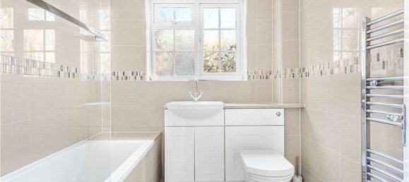 3 bedrooms Apartment in Surrey, United Kingdom No. 8587 5