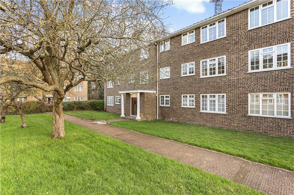 3 bedrooms Apartment in Surrey, United Kingdom No. 8587