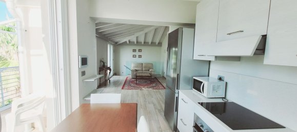 4-salle Appartement à San Bartolomeo al Mare, Italy No. 36591 33