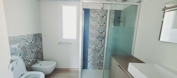 4-salle Appartement à San Bartolomeo al Mare, Italy No. 36591 14