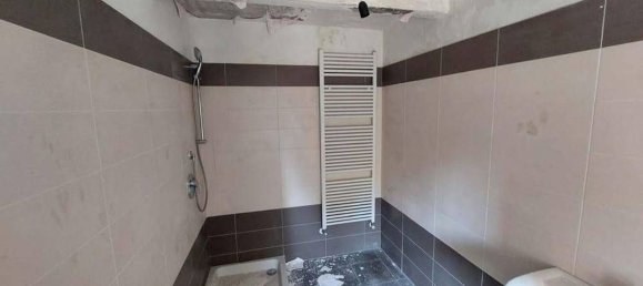Apartamento de 3 divisões em Concordia sulla Secchia, Italy N.º 193945 33