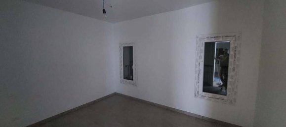 Apartamento de 3 divisões em Concordia sulla Secchia, Italy N.º 193945 2