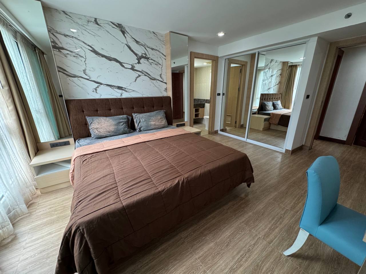 Apartamento de 384 dormitorios en Pattaya, Thailand No. 33619