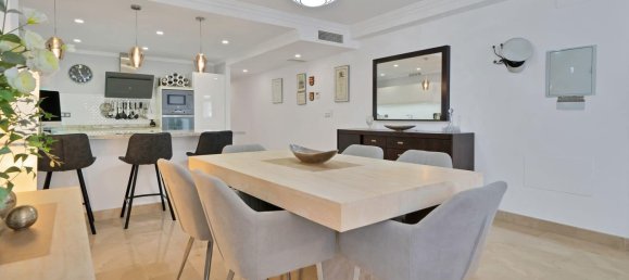 2 bedrooms Apartment in Benahavis, Spain No. 178360 4