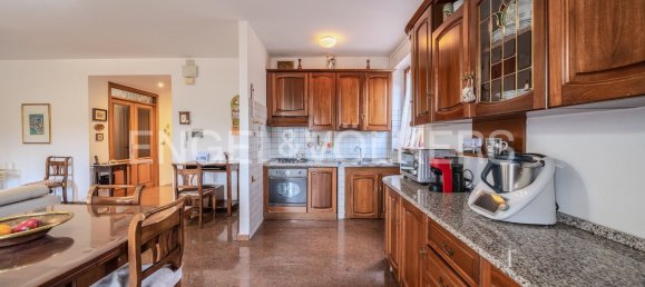 6 bedrooms House in Perugia, Italy No. 68800 8