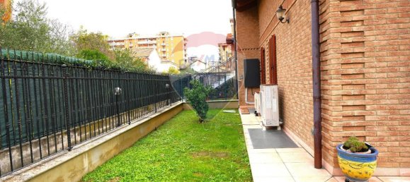 5-Zimmer Haus in Paderno Dugnano, Italy, Nr. 34098 3